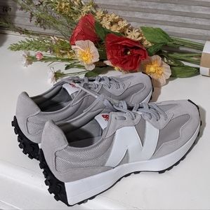 Men's Sz 11 New balance 327 rain cloud sneakers